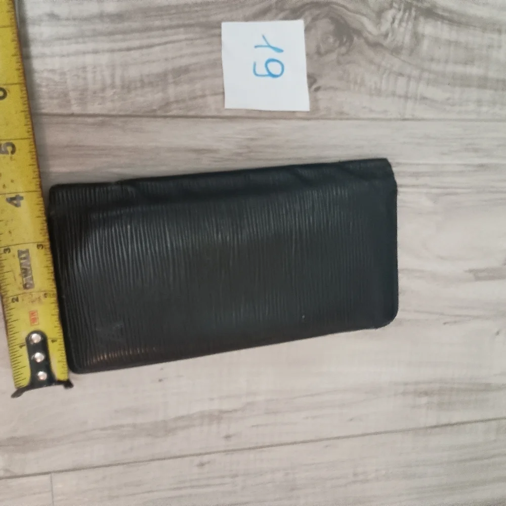Louis Vuitton Brazza Wallet Epi Leather
